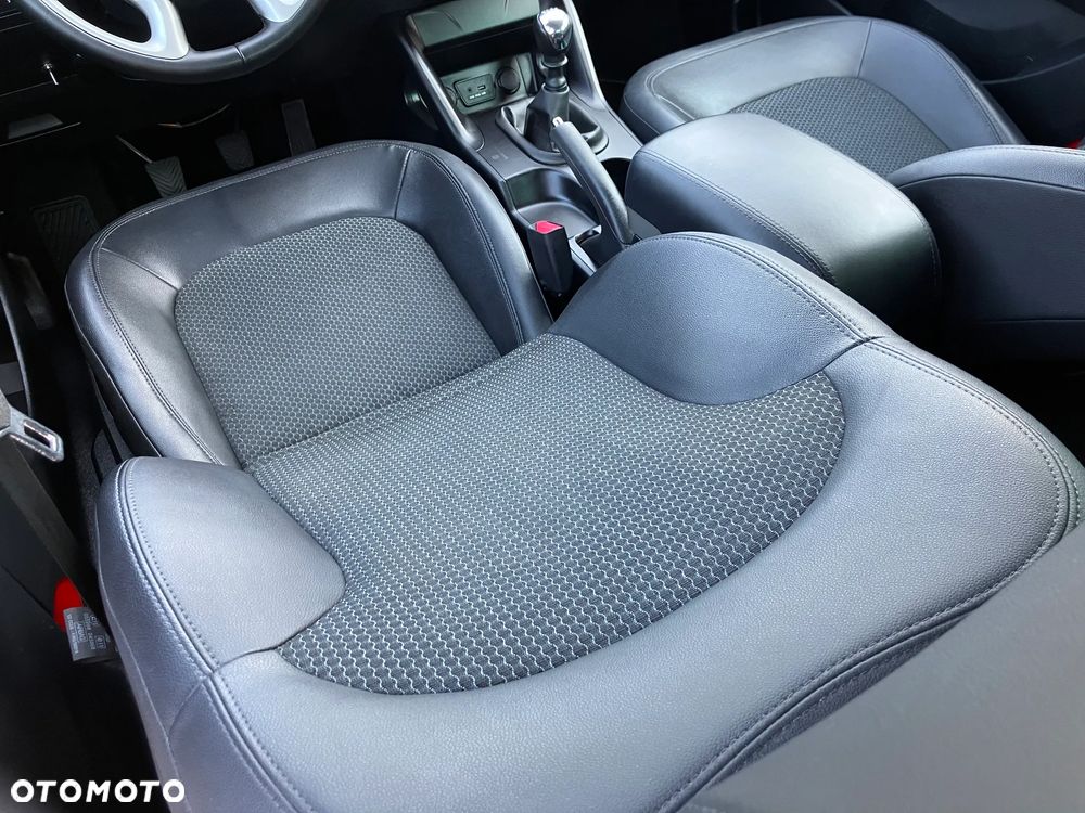Hyundai ix35 - 33