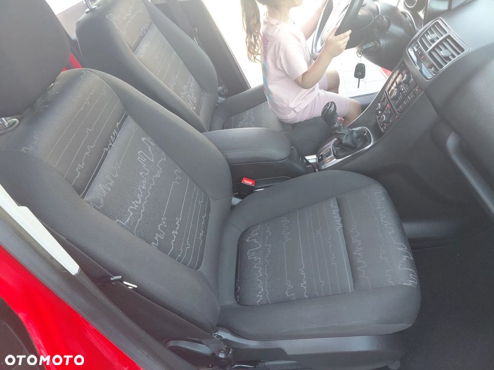 Opel Meriva 1.4 150 Jahre - 15
