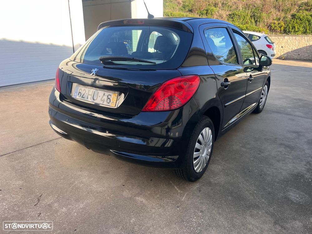 Peugeot 207 1.4 HDi Urban - 4