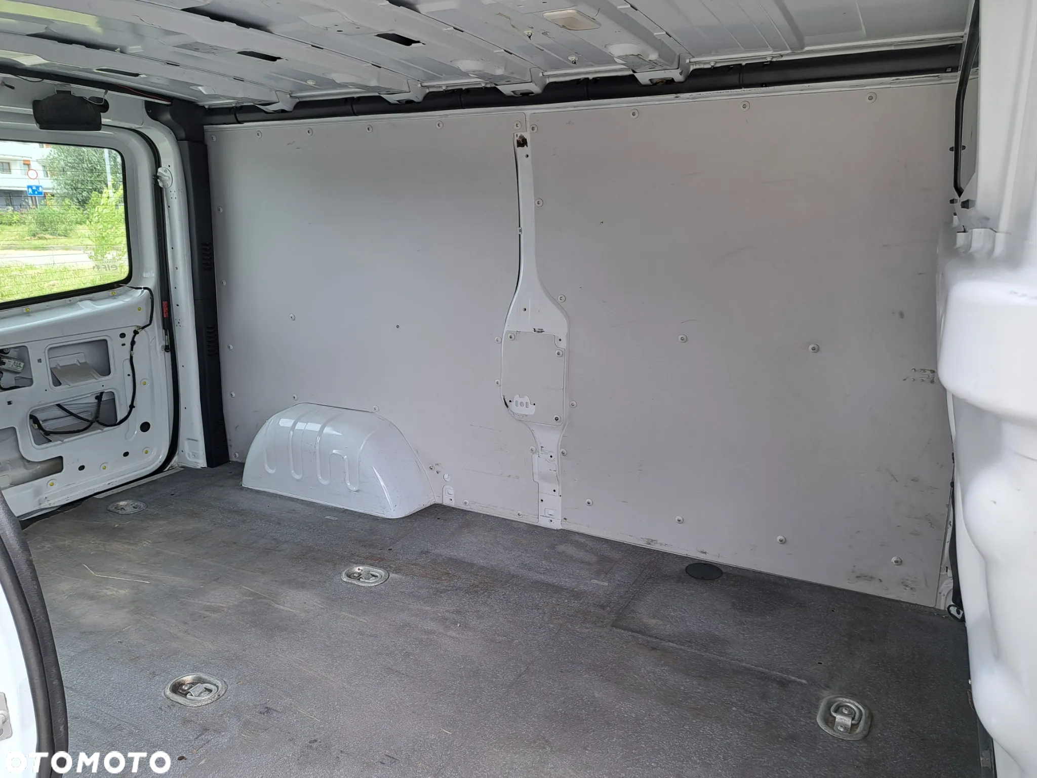 Renault Trafic - 21