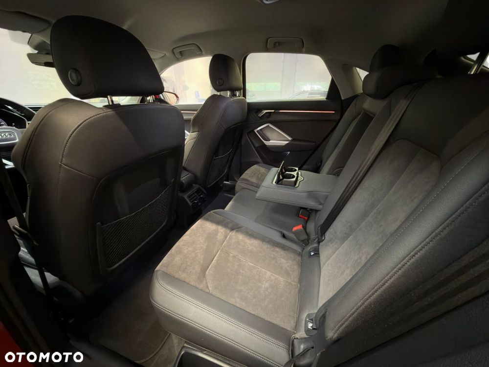 Audi Q3 Sportback - 27