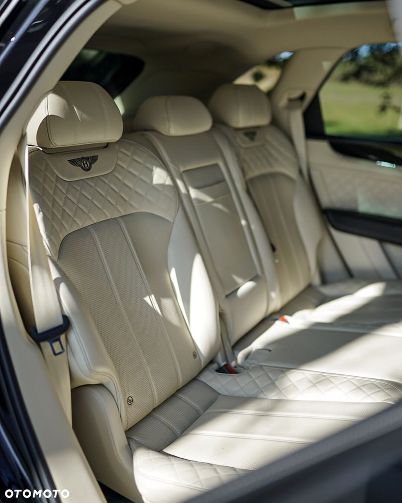 Bentley Bentayga W12 Mulliner - 28