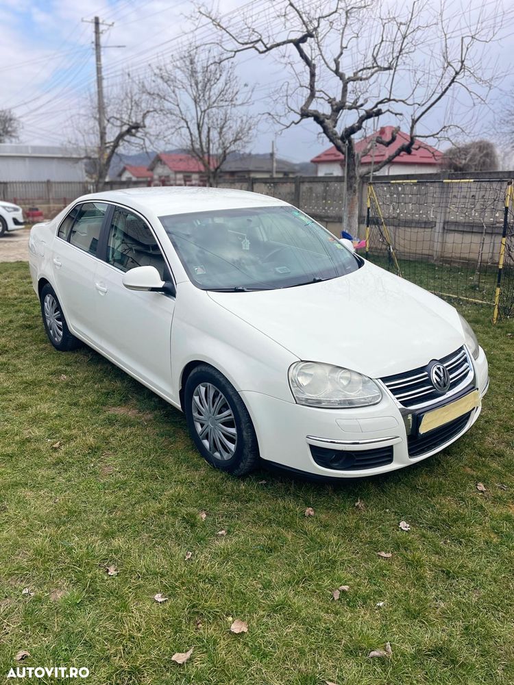 Volkswagen Jetta 1.9 TDI Comfortline - 1