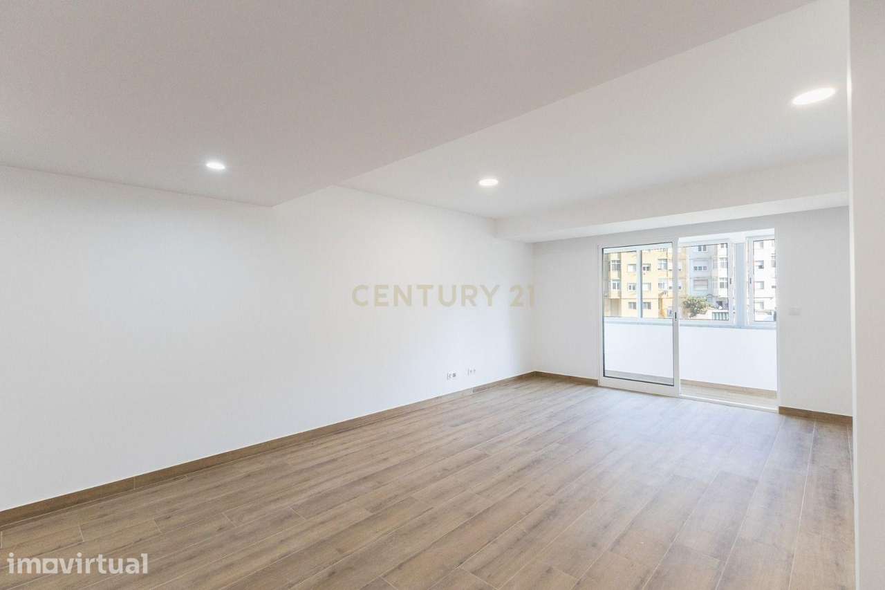 Apartamento Renovado T1 com mezanine em Coimbra (Avenida Fernão Magalh - Grande imagem: 4/19