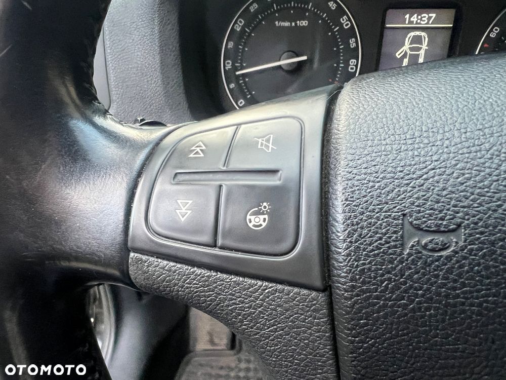 Skoda Octavia 2.0 FSI Automatik Ambiente - 12