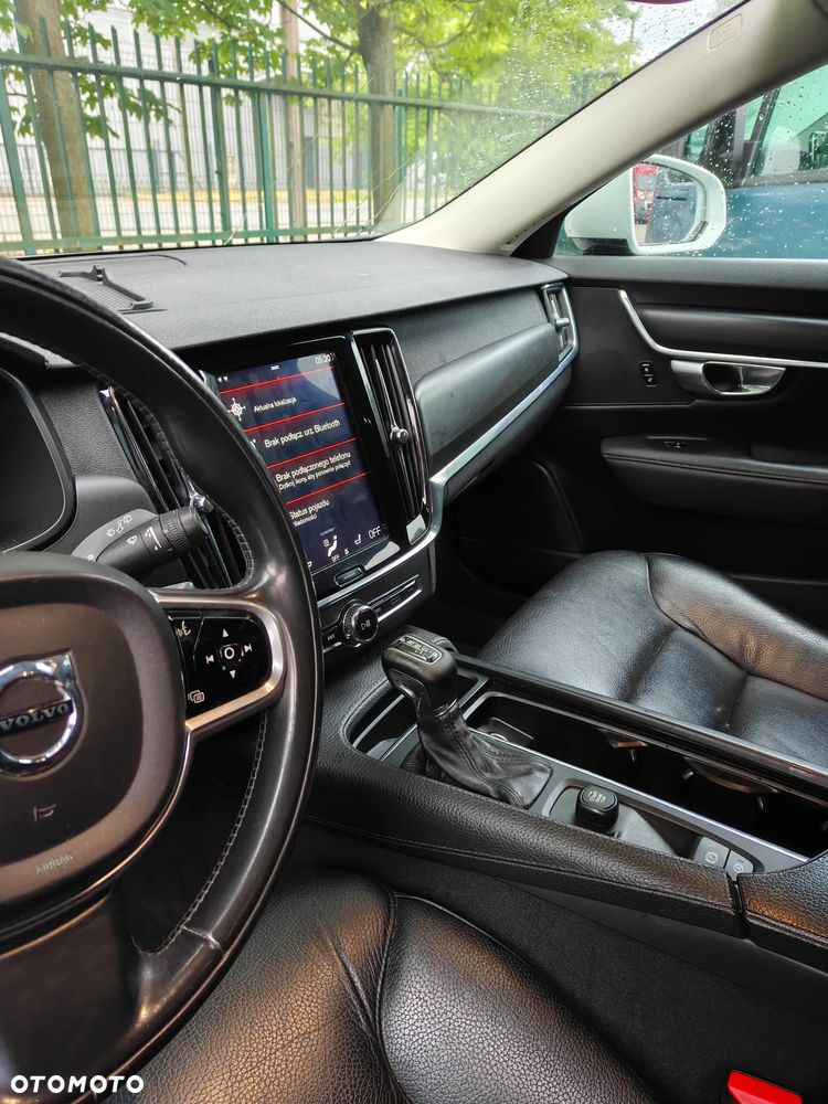 Volvo V90 D3 Momentum - 31