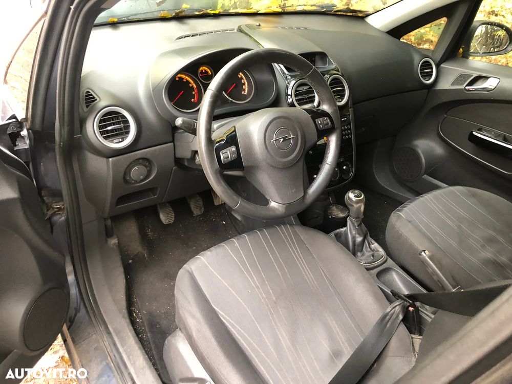 Dezmembrez Opel Corsa D 4 usi gri inchis 1,2 benzina 2007 Z168 - 7