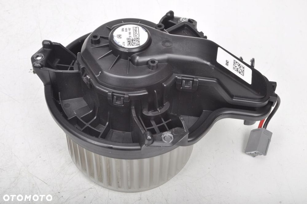 FOCUS MK4 SILNICZEK NAWIEWU DMUCHAWY JX6A-19846-BC