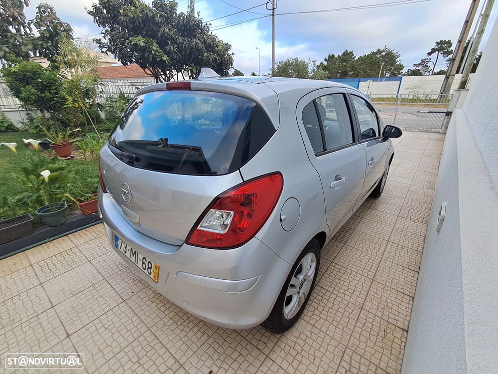 Opel Corsa 1.2 Enjoy Easytronic - 3