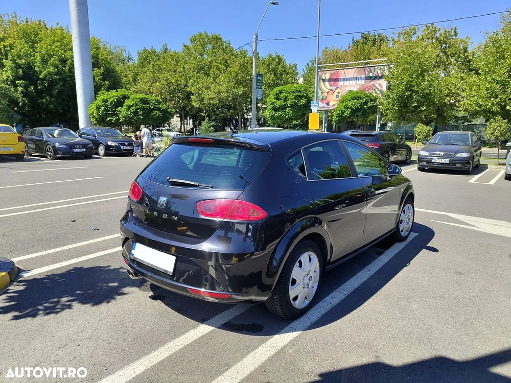 Seat Leon 1.6 TDI Style DSG - 2
