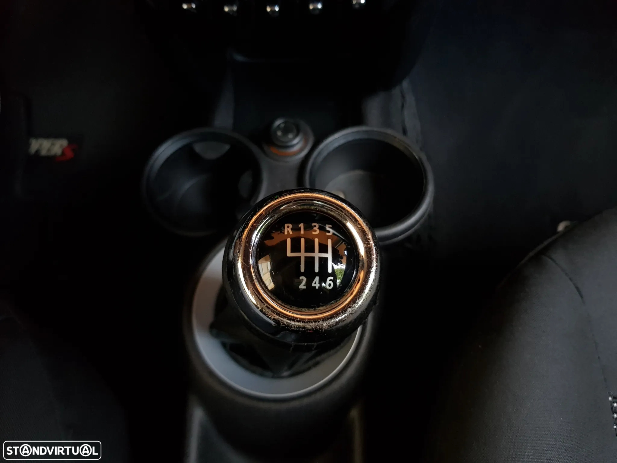 MINI 3 Portas One D - 19