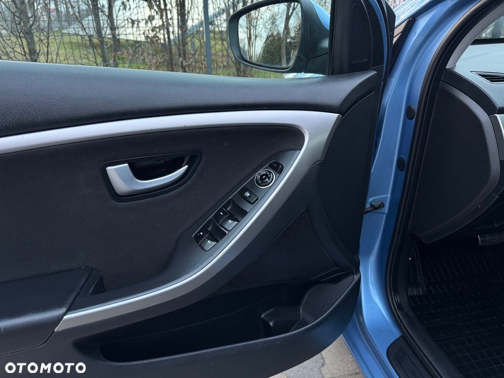 Hyundai i30 1.6 Automatik Style - 23