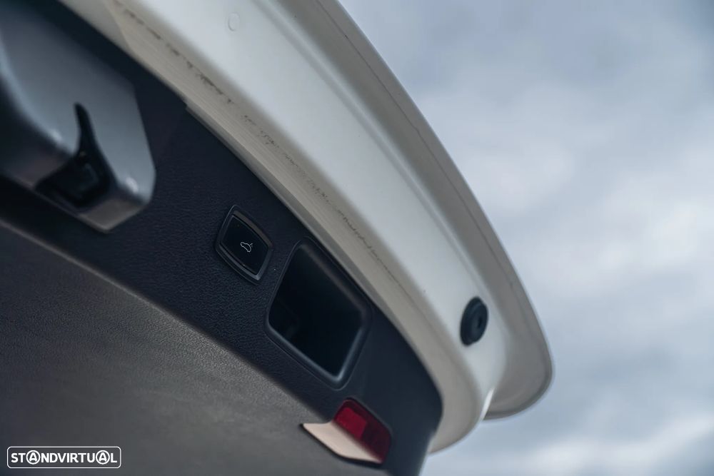 Porsche Macan - 25