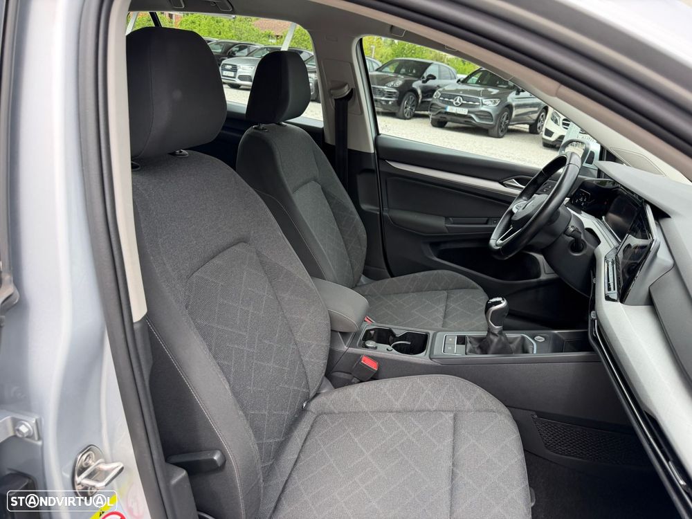 VW Golf 2.0 TDI Conceptline - 11