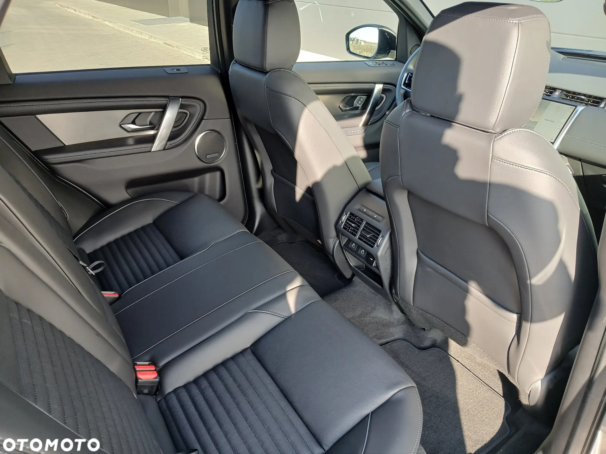 Land Rover Discovery Sport - 9