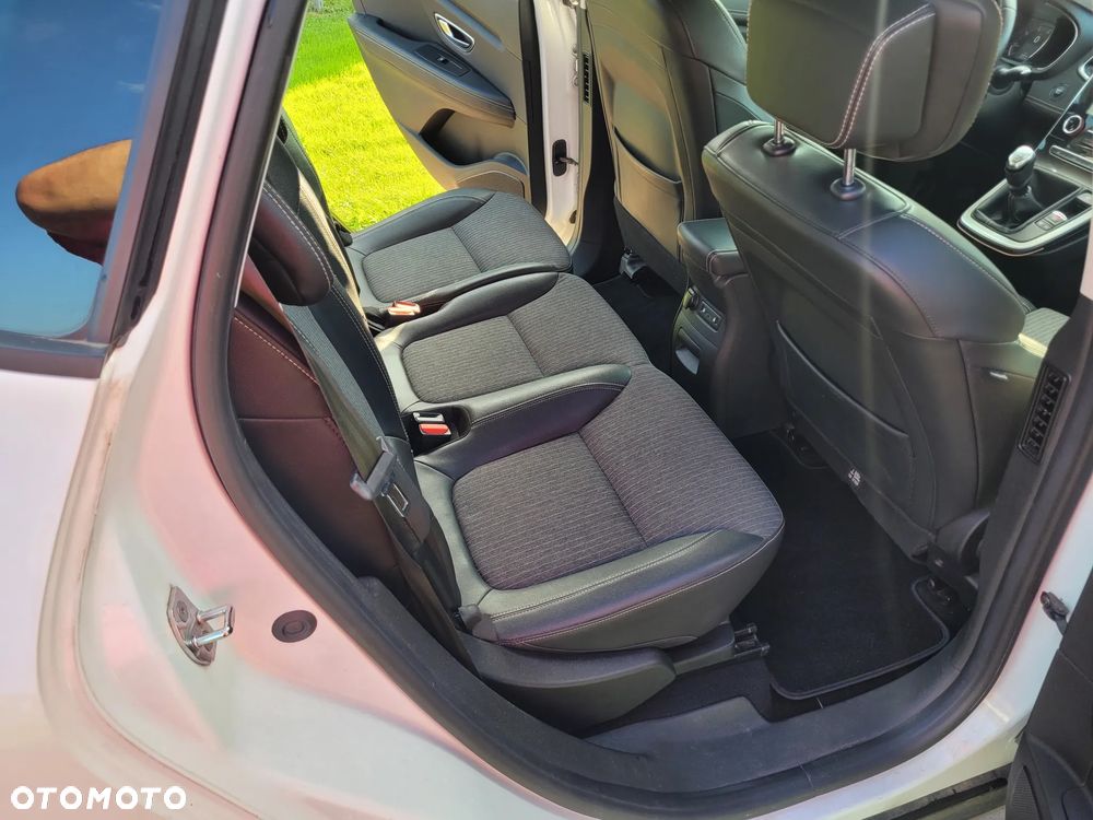 Renault Scenic - 13
