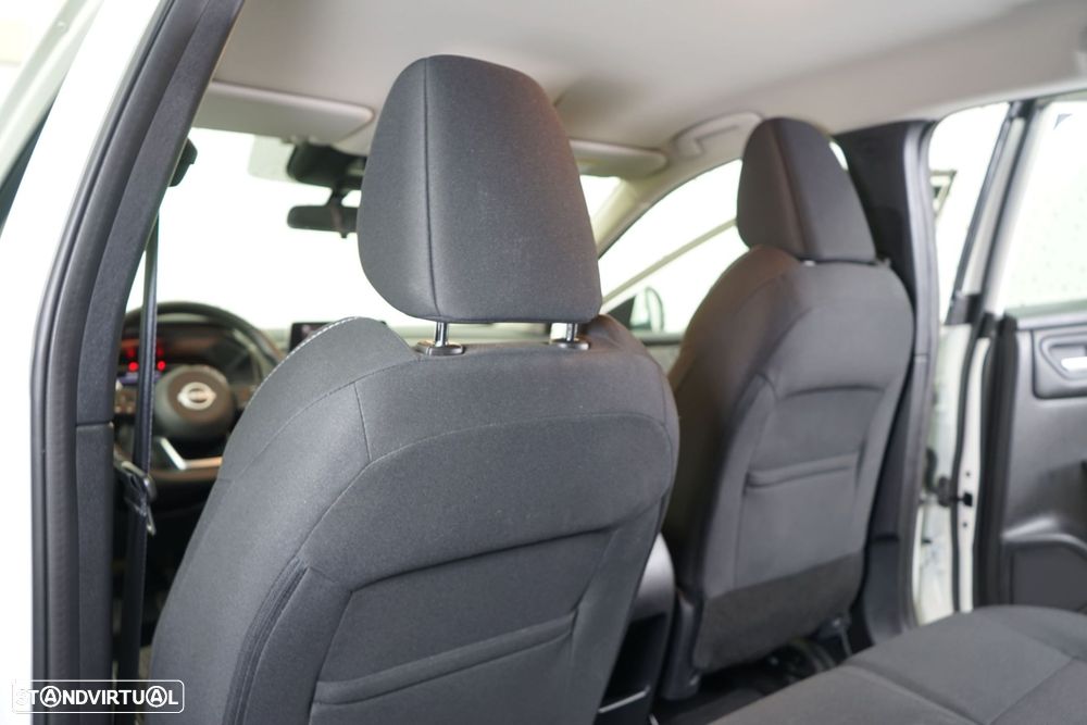 Nissan Qashqai 1.3 DIG-T N-Connecta - 35