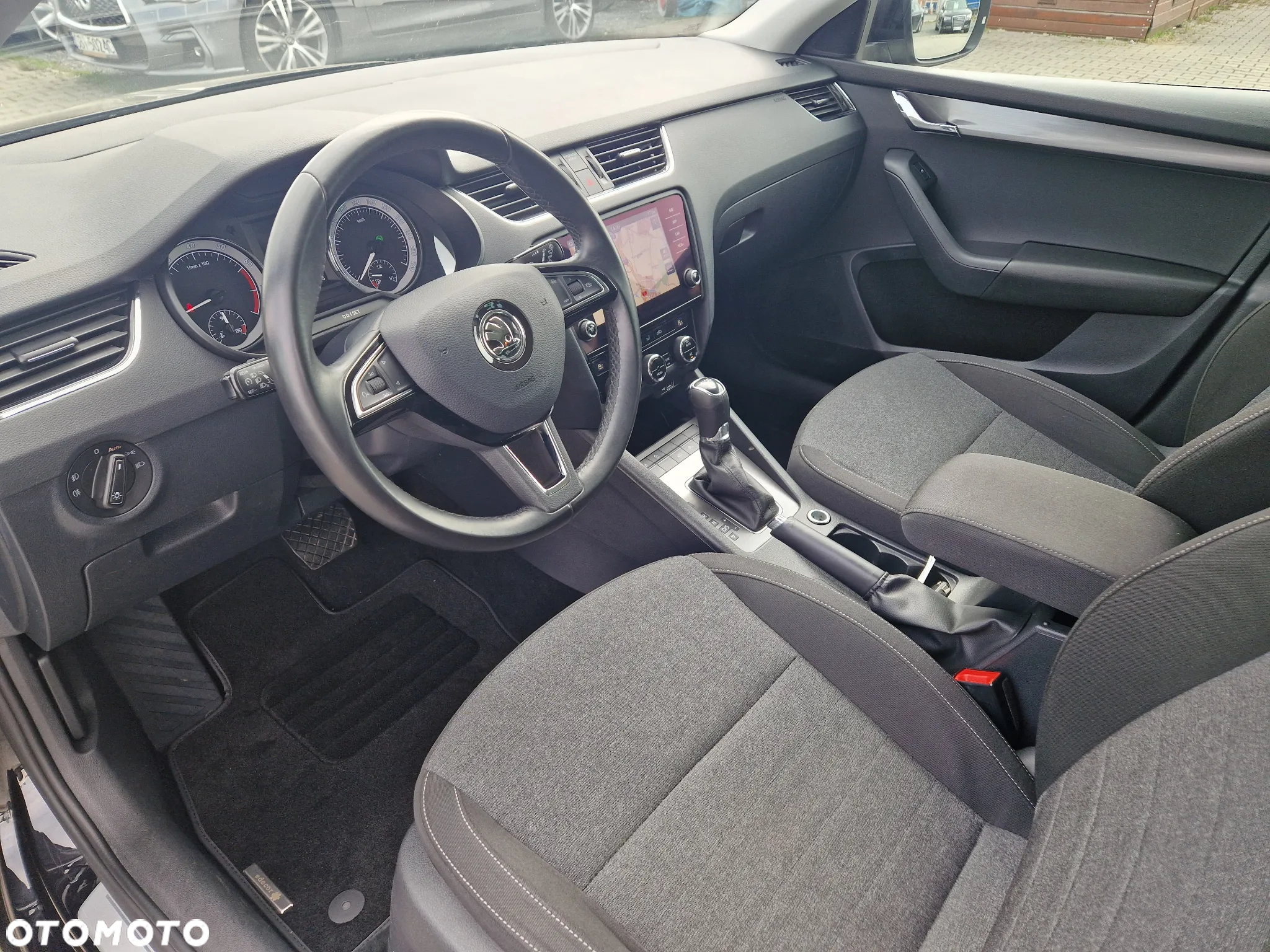 Skoda Octavia Combi 1.5 TSI ACT DSG Ambition - 14