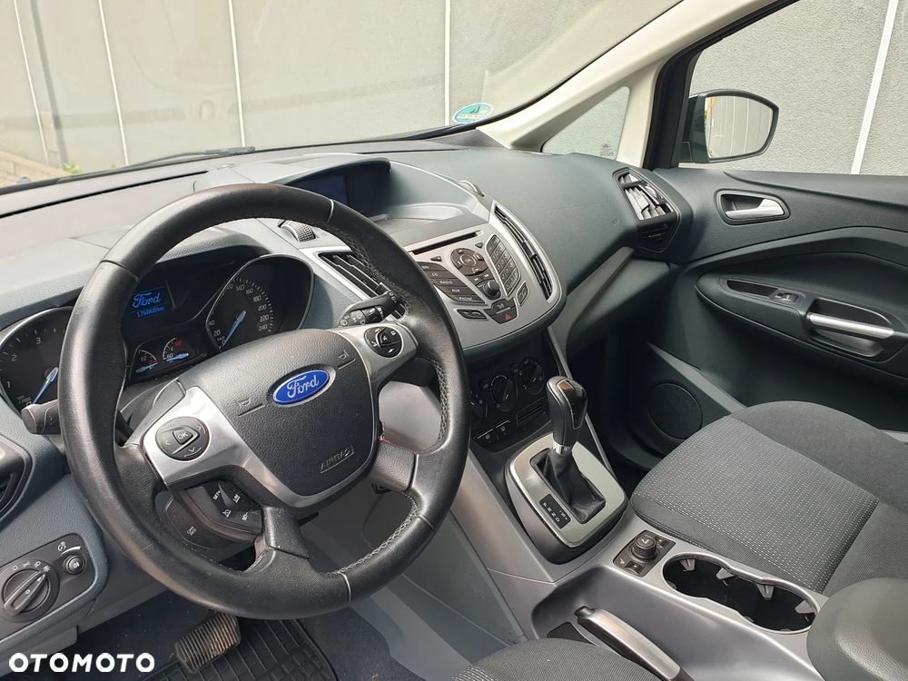 Ford Grand C-MAX - 16
