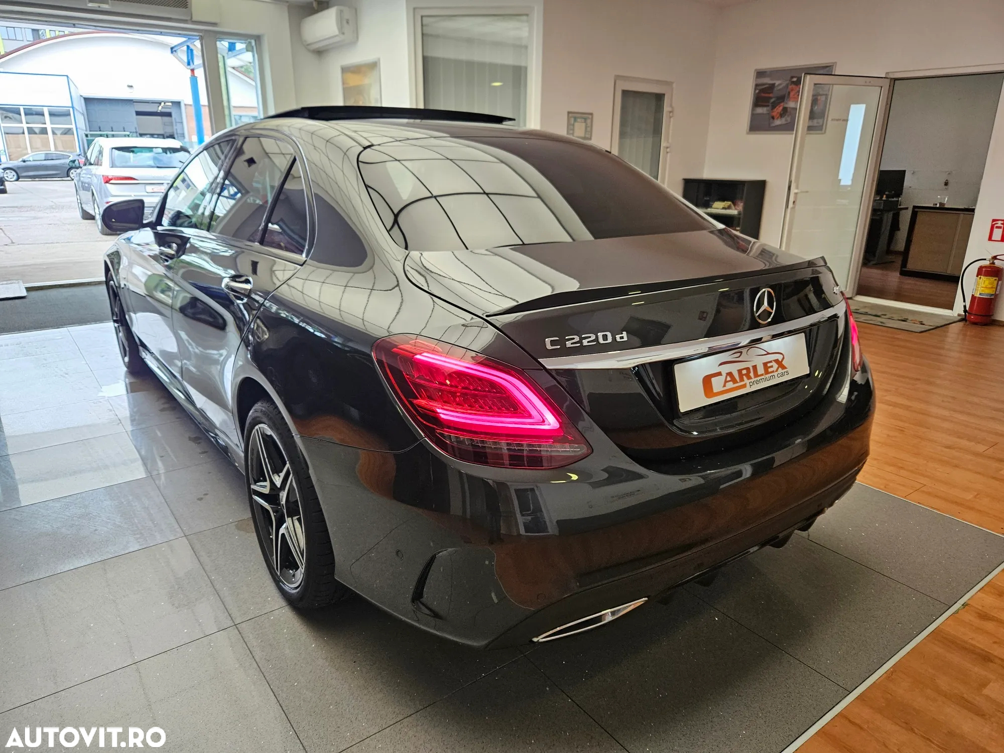 Mercedes-Benz C 220 d 4MATIC Aut - 7