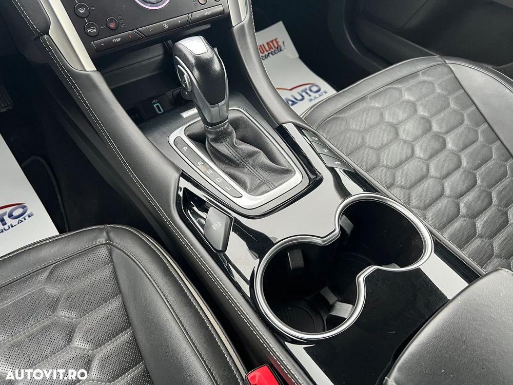 Ford Mondeo 2.0 HEV Vignale - 15