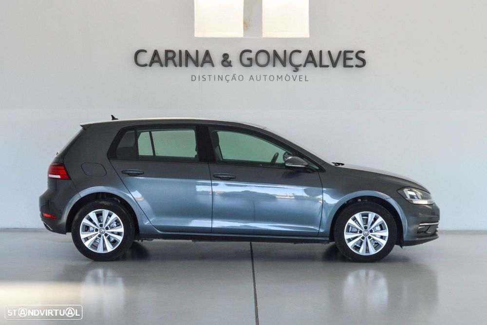 VW Golf 1.6 TDI Confortline - 4