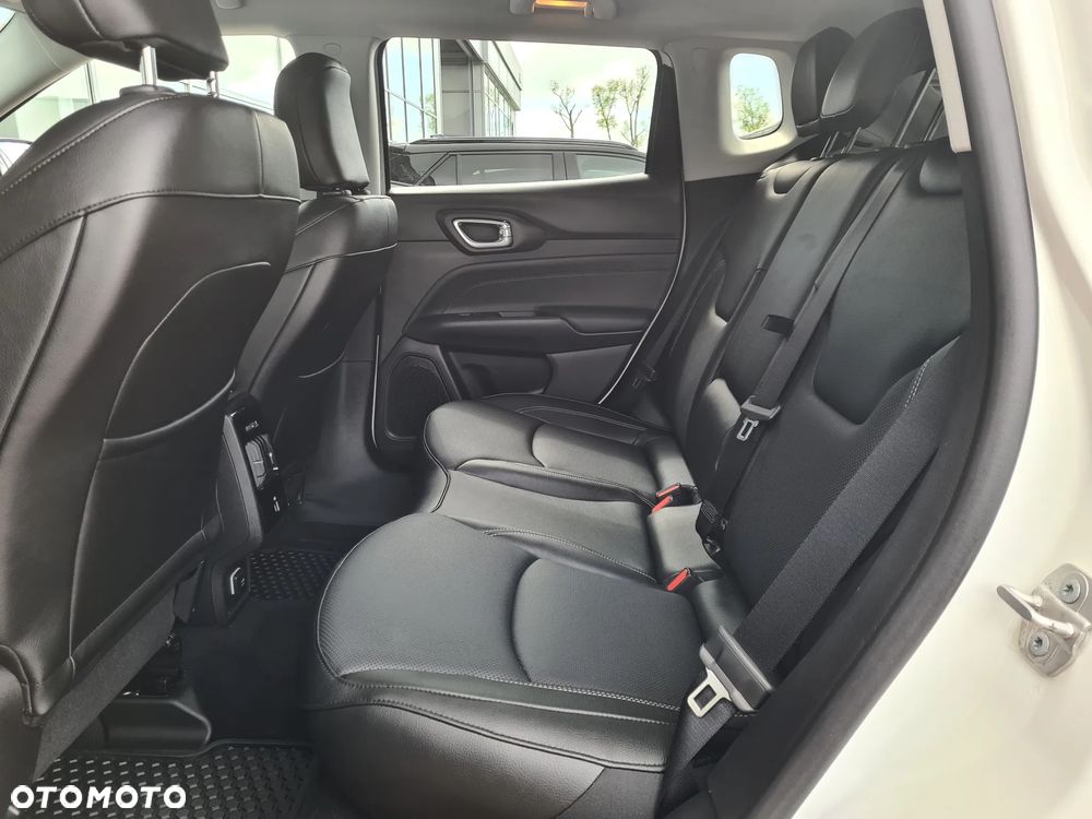 Jeep Compass 1.5 T4 mHEV Summit FWD S&S DCT - 28