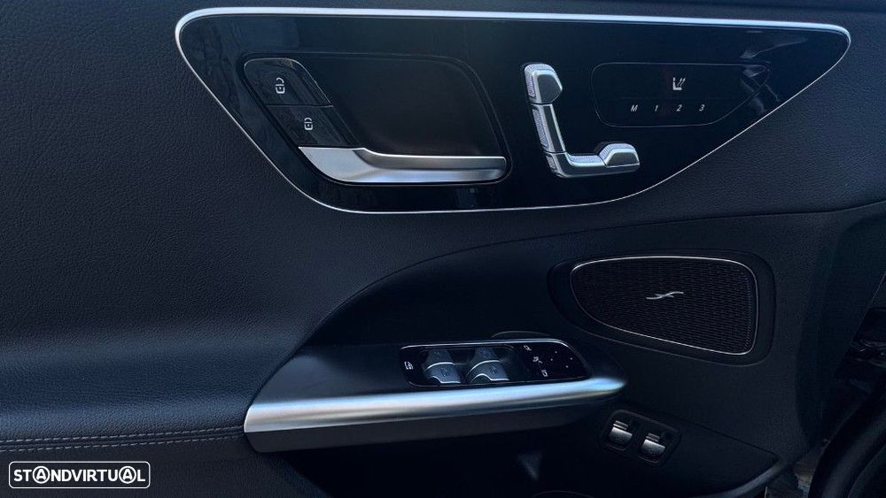 Mercedes-Benz C 300 e Avantgarde - 10