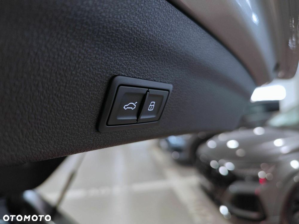 Audi A6 Allroad - 12