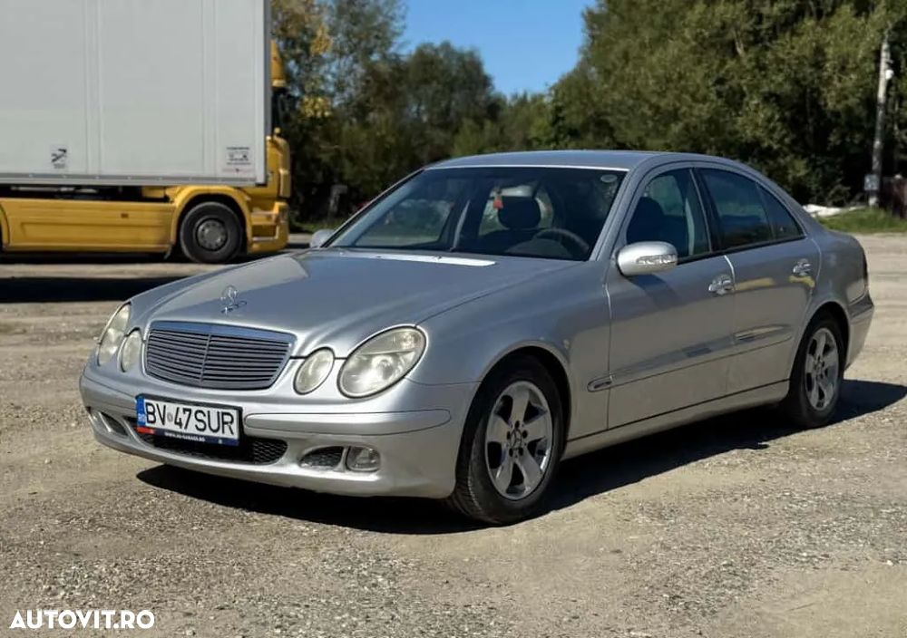 Mercedes-Benz E 270 CDI - 8