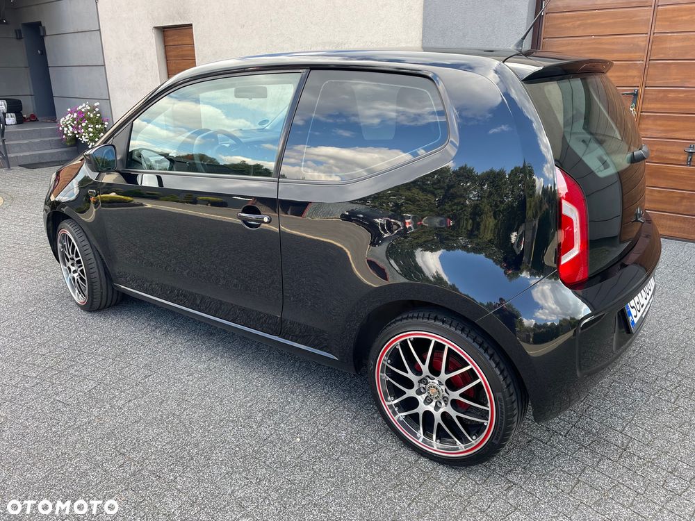 Volkswagen up! black - 5