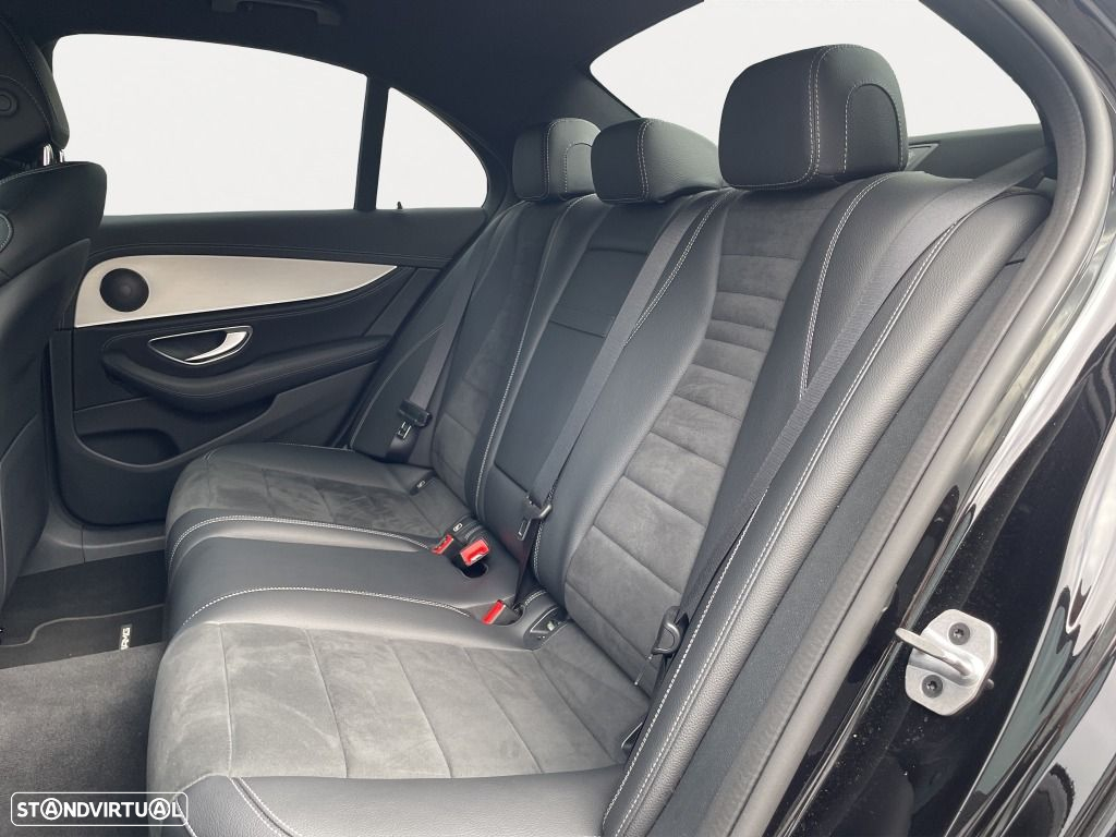Mercedes-Benz E 220 d AMG Line - 14
