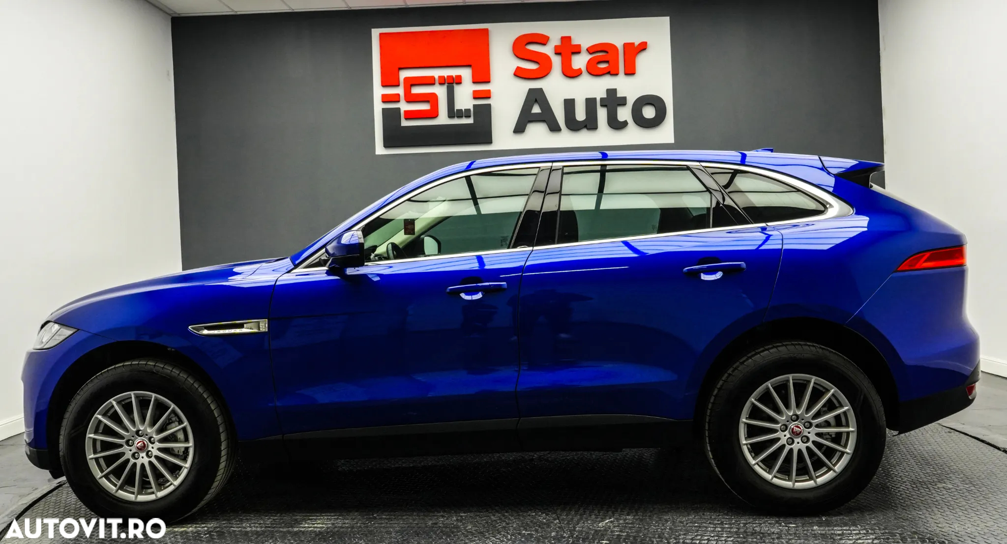 Jaguar F-Pace 25d AWD Pure - 10