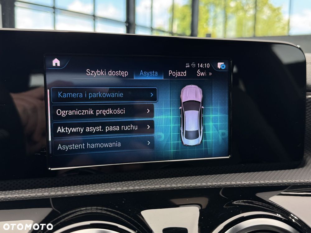 Mercedes-Benz CLA 180 7G-DCT - 36