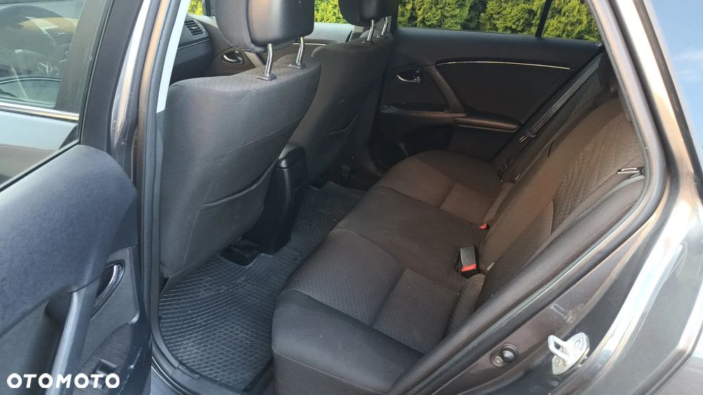 Toyota Avensis 2.0 D-4D Active - 15
