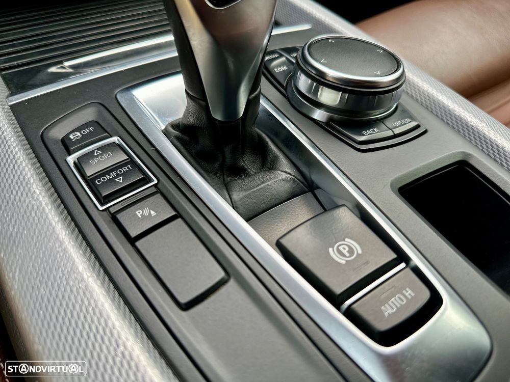 BMW X5 25 d sDrive Pack M - 48