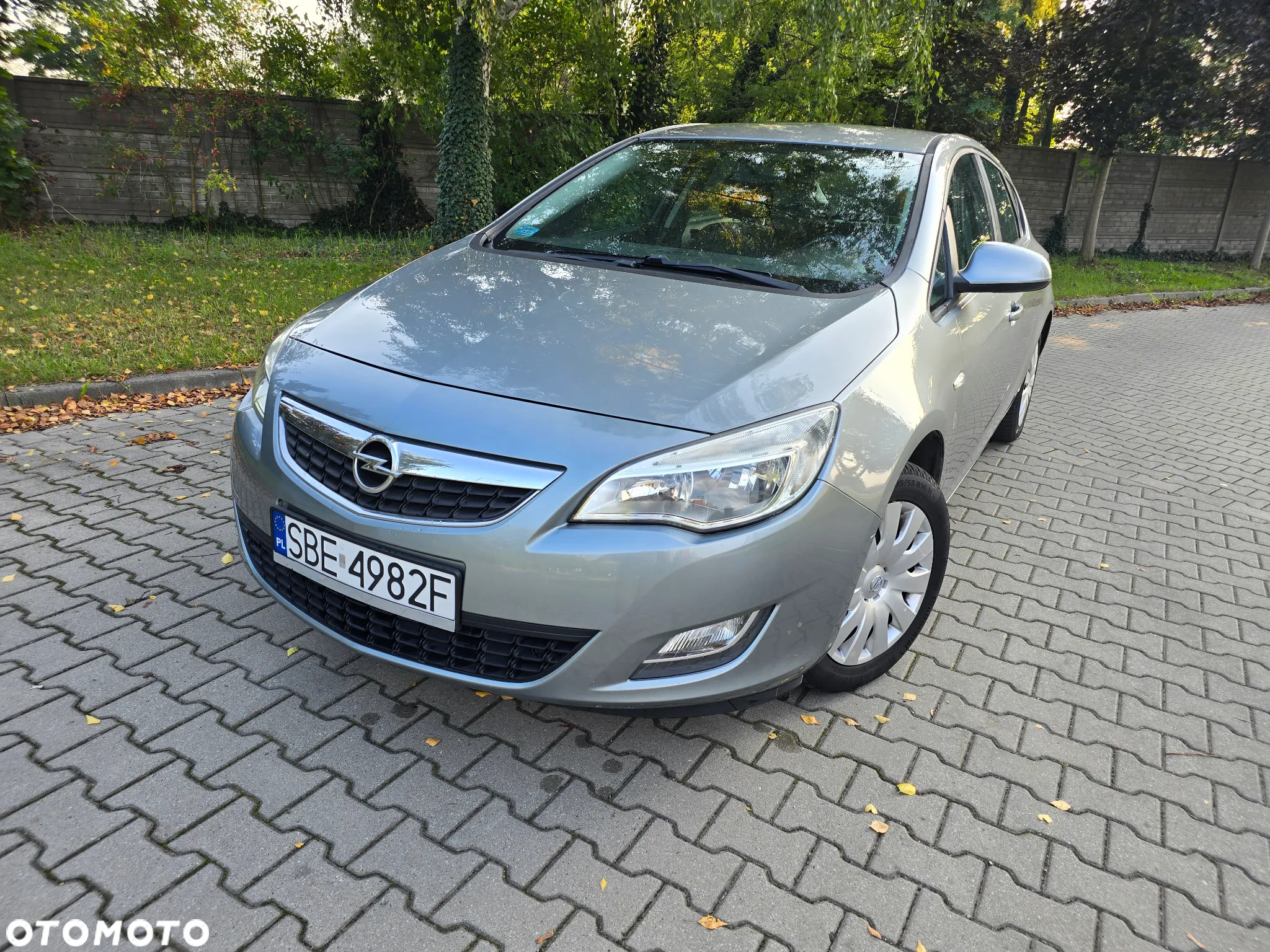 Opel Astra 1.4 EcoFLEX 150 Jahre - 4
