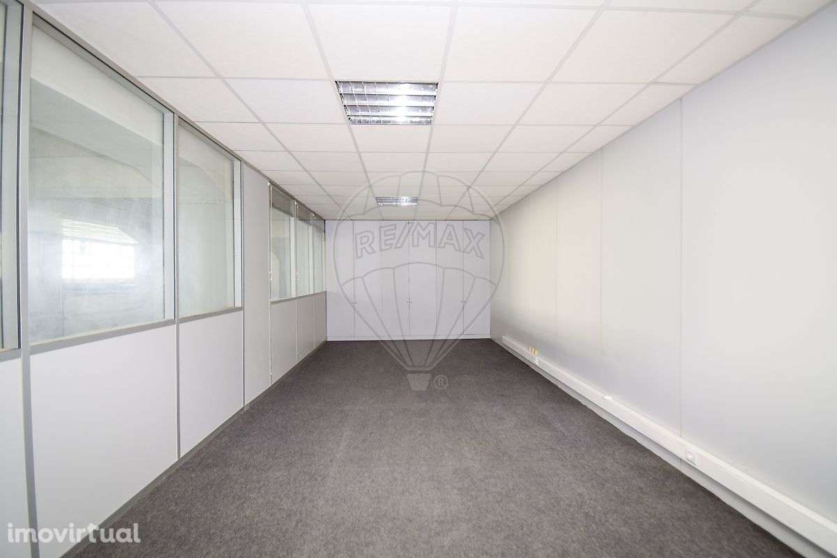 Armazém  para arrendamento - Grande imagem: 3/18