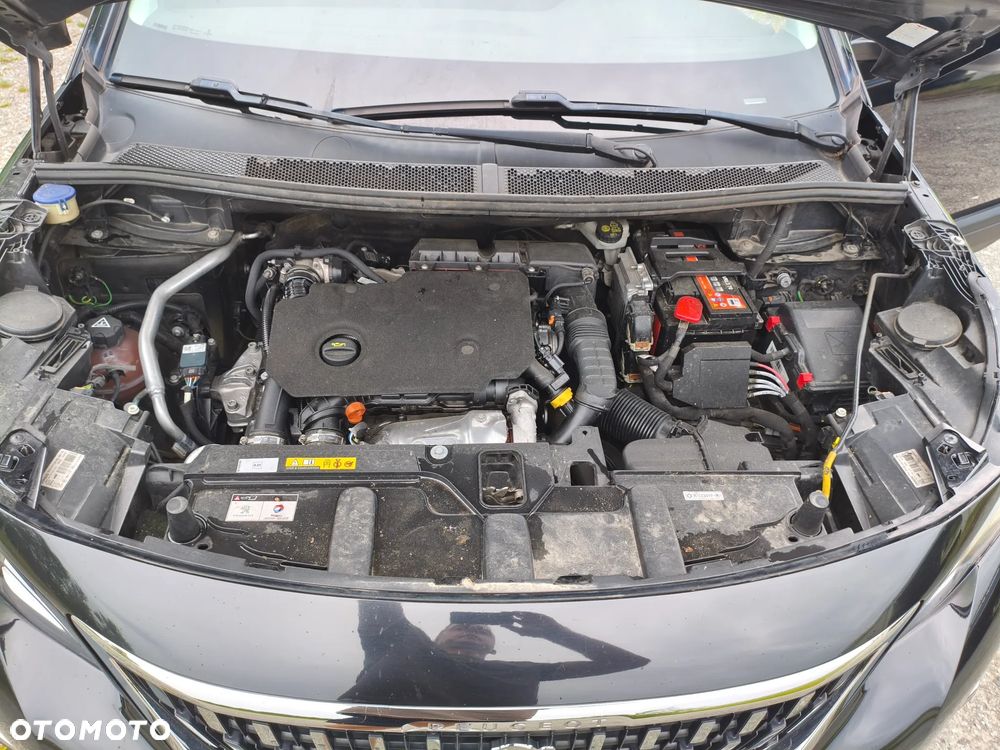 Peugeot 3008 BlueHDi 130 Stop & Start EAT8 Allure - 28