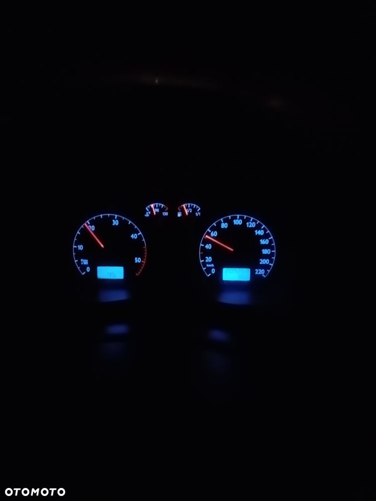 Volkswagen Polo 1.9 TDI - 6