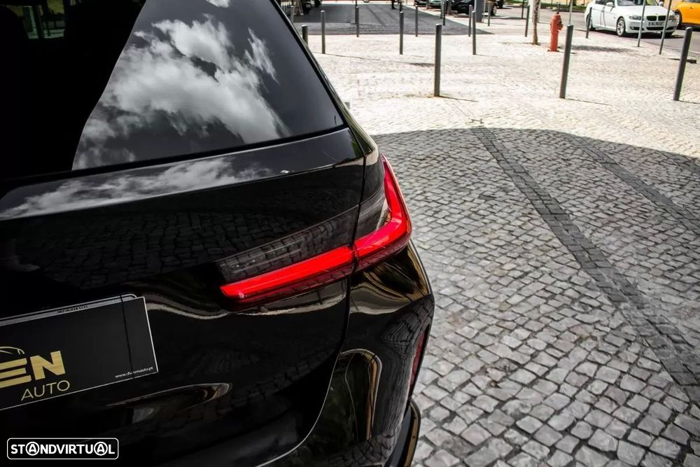 BMW M3 Competition xDrive - 14