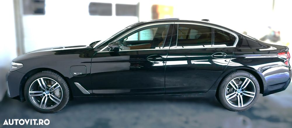 BMW Seria 5 530e Aut. Luxury Line - 3