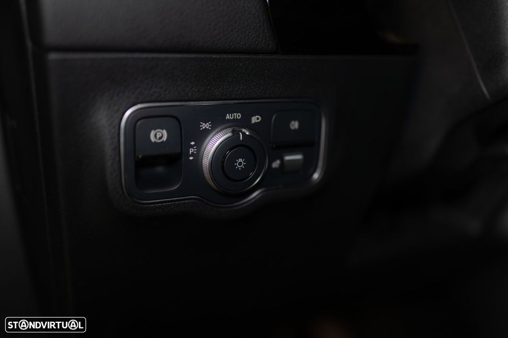 Mercedes-Benz GLA 250 e Progressive - 16