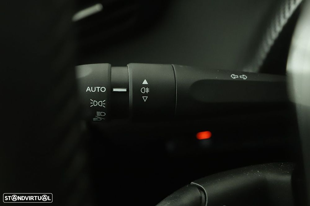 Peugeot 208 1.2 PureTech Allure Pack - 15