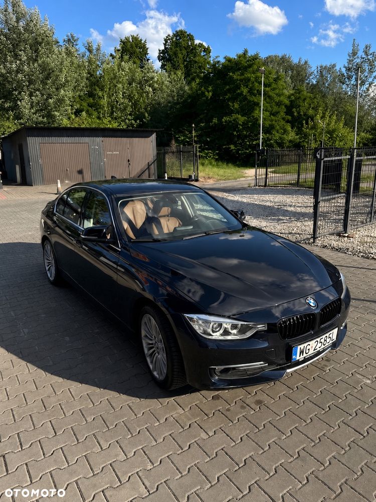 BMW Seria 3 316i Luxury Line - 2