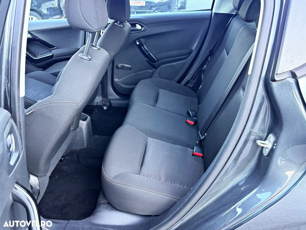 Peugeot 208 PureTech 110 Stop & Start Active - 15