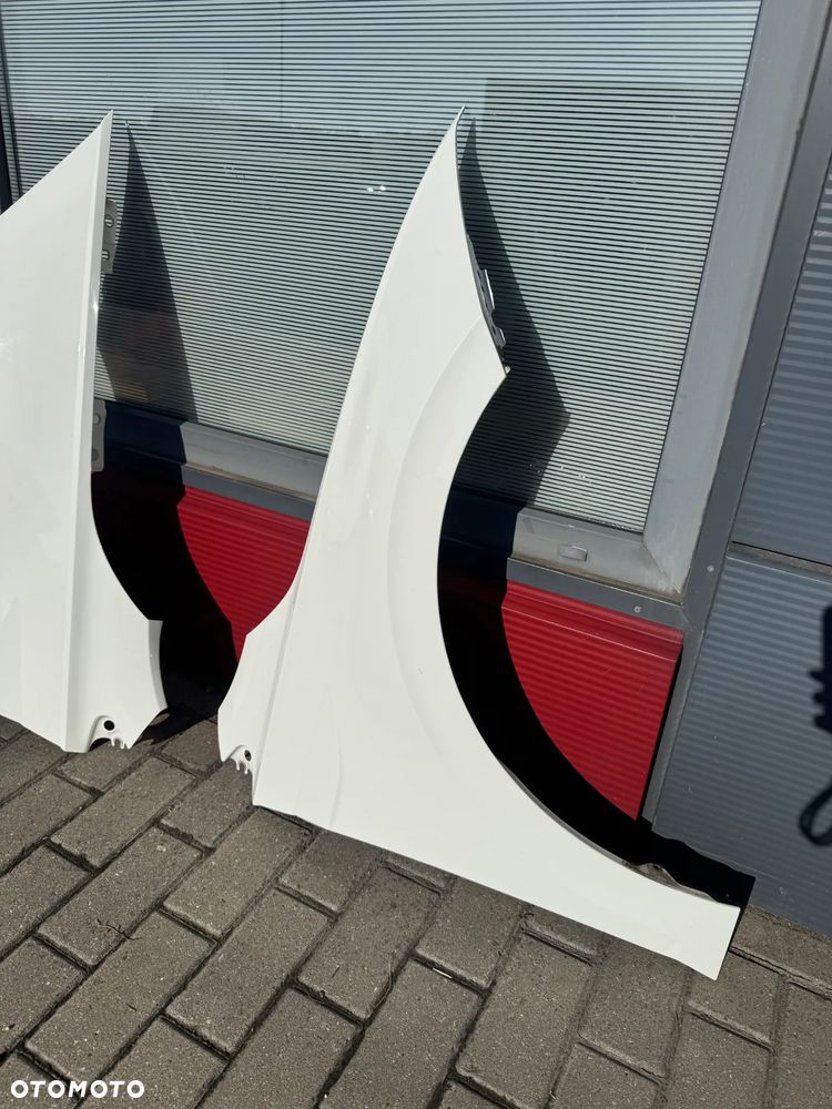 VOLKSWAGEN POLO 2G LIFT BŁOTNIK PRAWY - 1