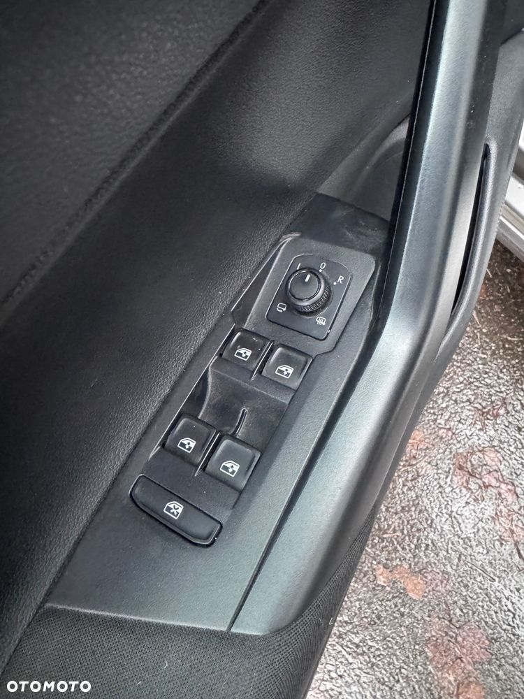 Volkswagen Polo 1.0 TSI OPF IQ.DRIVE - 20