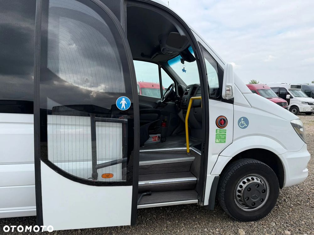 Mercedes-Benz Sprinter 519 - 14