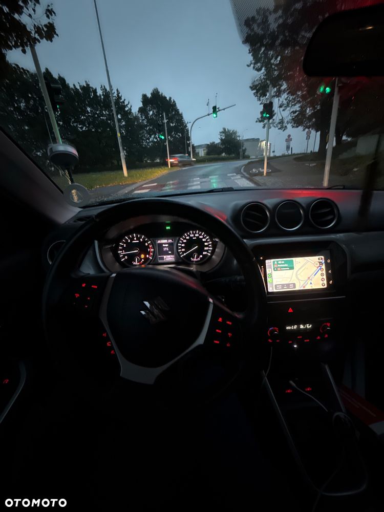 Suzuki Vitara 1.6 Comfort 4WD - 16